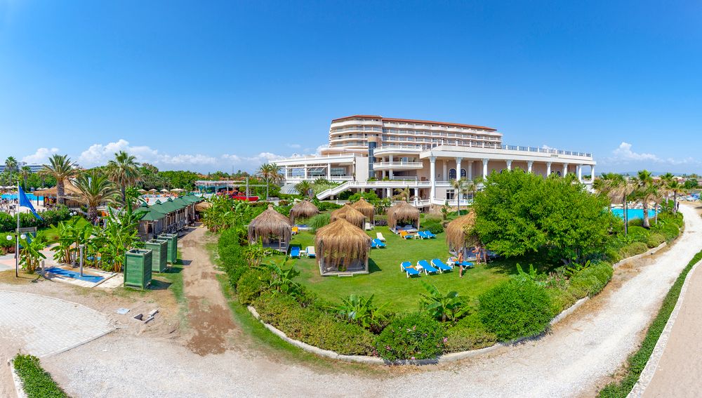 Sunrise Resort Hotel - 9