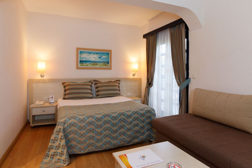 Sunrise Resort Hotel - 125