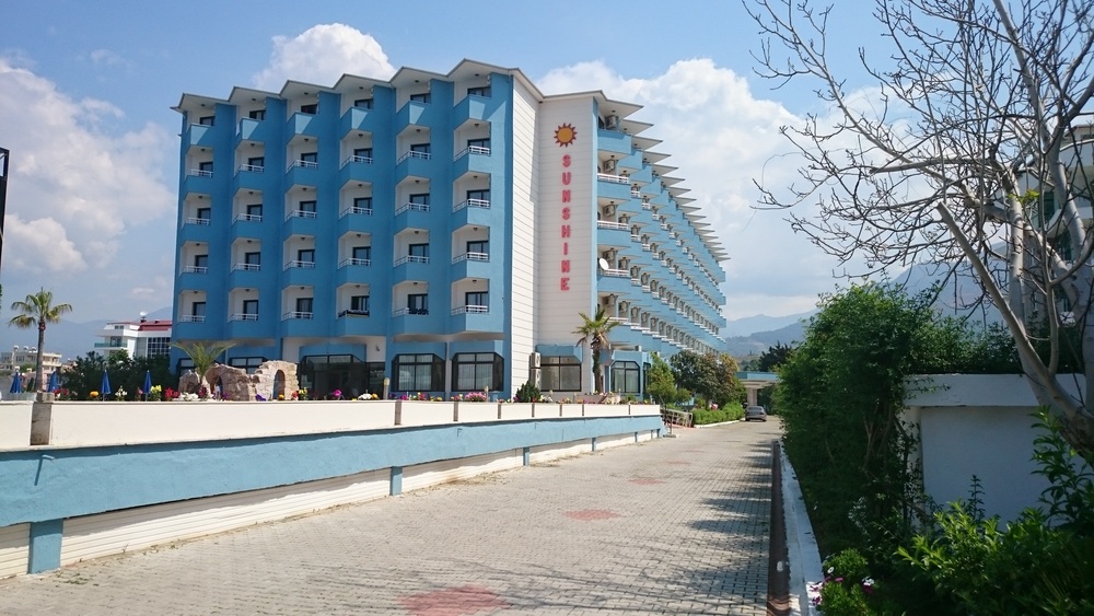 Sunshine Hotel - 1