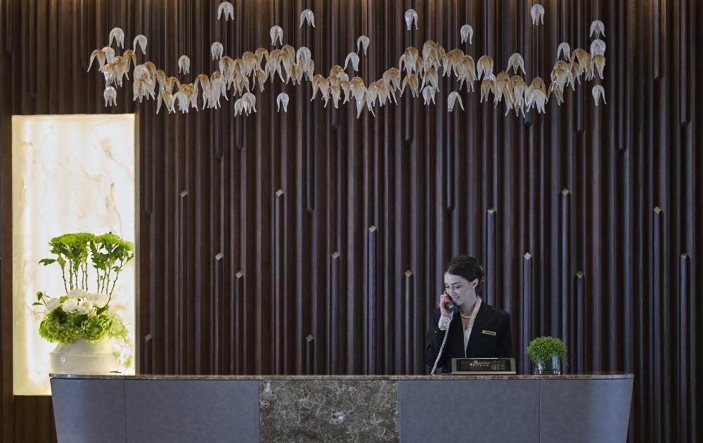FOUR SEASONS - 11