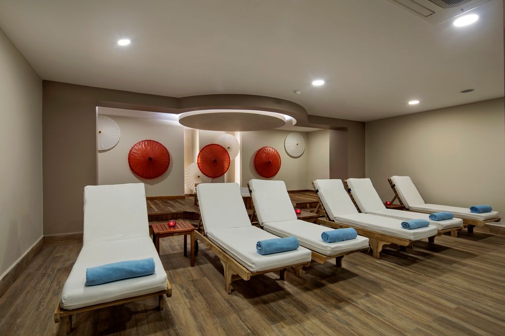 Seashell Resort & Spa - 11