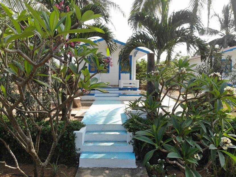 PARADISE VILLAGE BEACH RESORT - 2