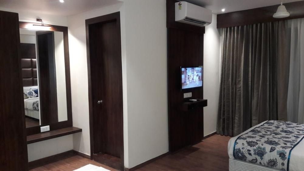 RIVA GOLD COAST - 30