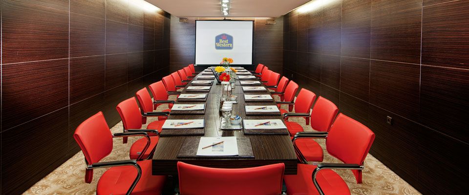 Best Western Plus Khan Hotel - 11