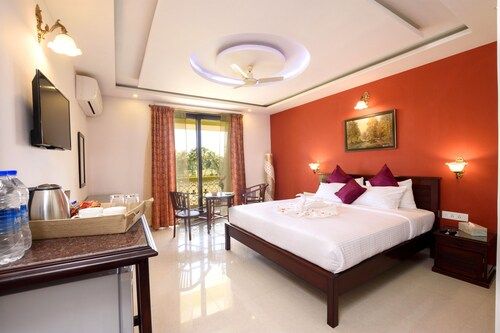 PRAIA DO OURA BOUTIQUE - 12