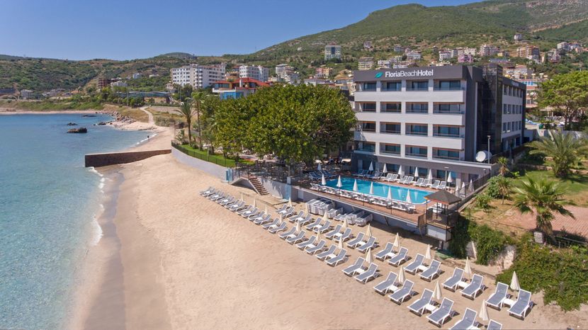 Floria Beach Hotel - 1