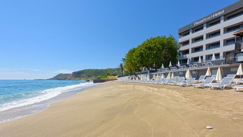 Floria Beach Hotel - 2