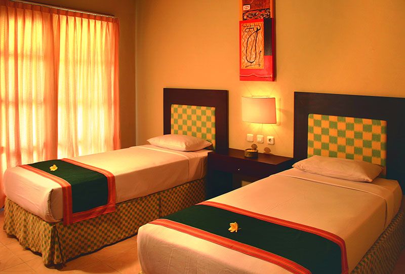 FOURTEEN ROSES BEACH  - 6