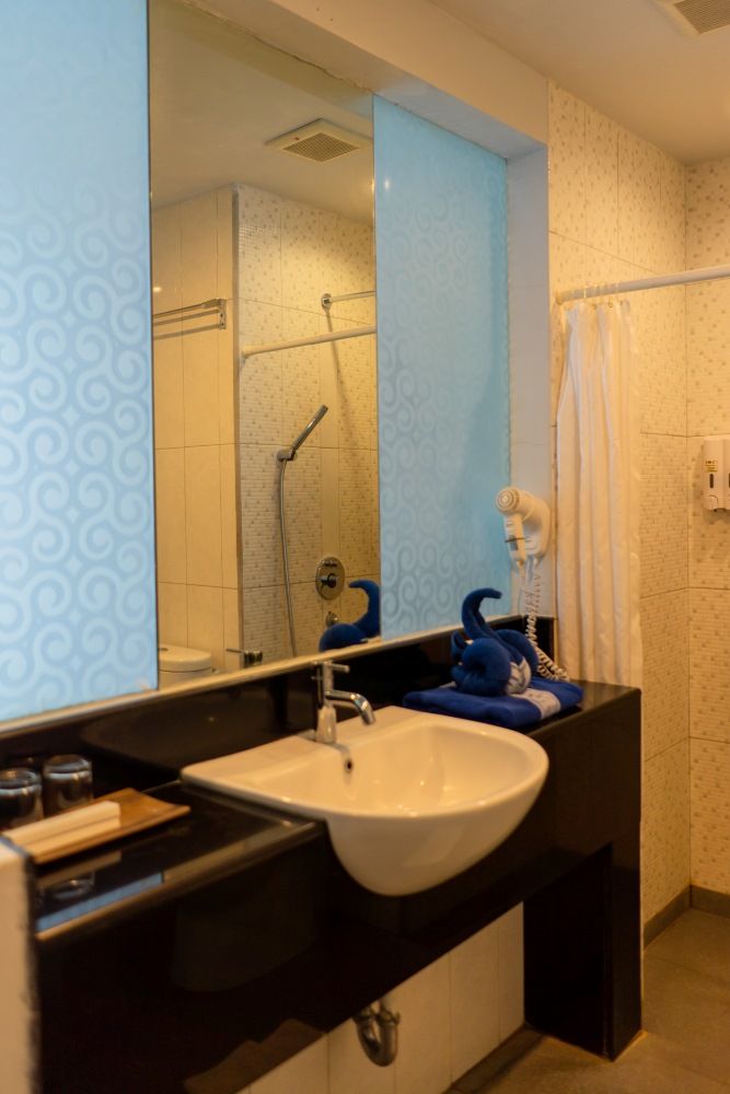 FOURTEEN ROSES BOUTIQUE HOTEL - 11