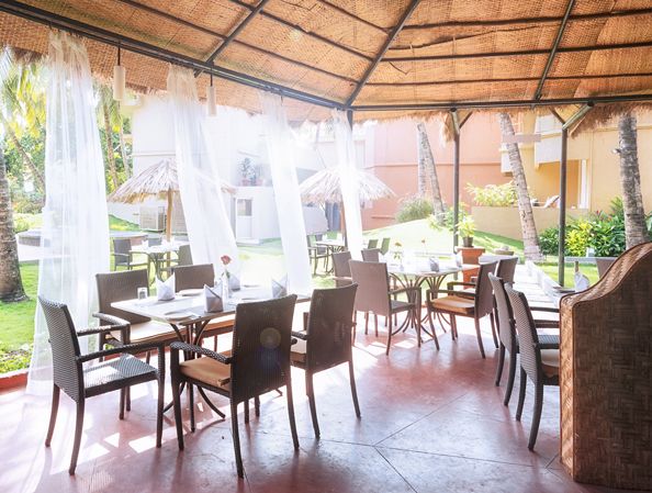 WHISPERING PALMS BEACH RESORT - 1