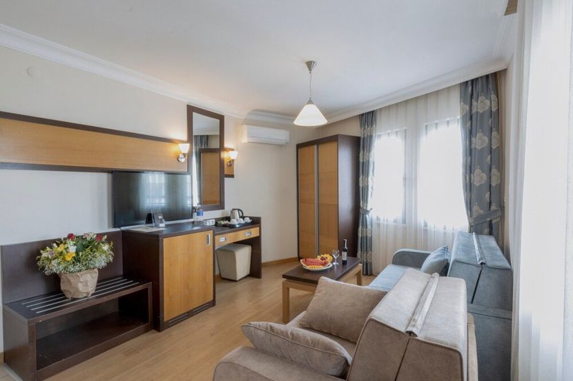 Kandelor Hotel - 4