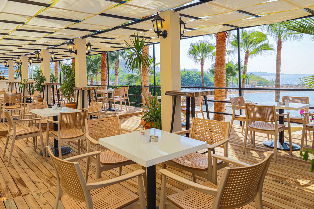 Eos Beach Resort - 12