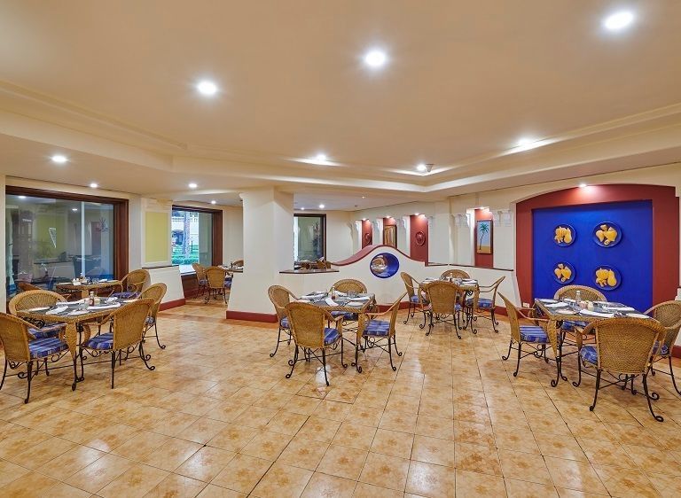 THE LALIT GOLF AND SPA RESORT - 25