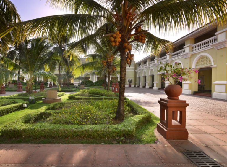 THE LALIT GOLF AND SPA RESORT - 4
