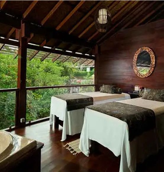 THE SANCTOO SUITES & VILLAS - 4