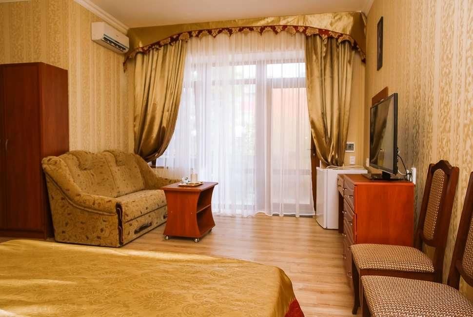 СЕЙТ-НЕБИ, база отдыха - 17