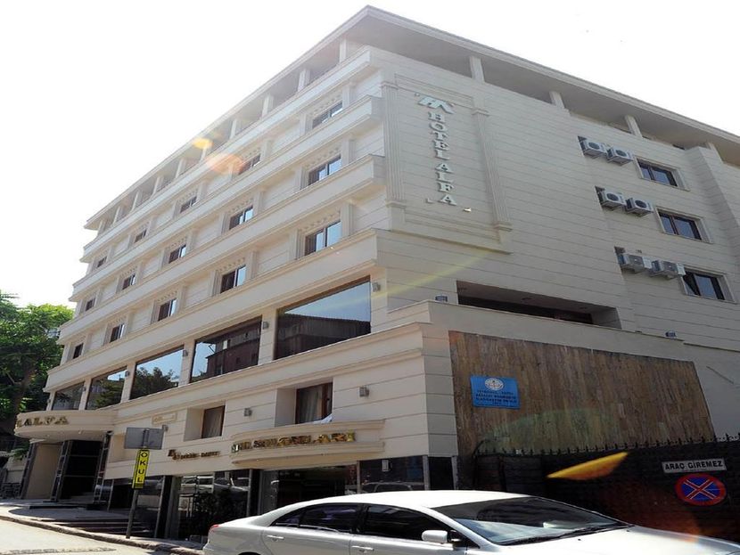Alfa Hotel - 1