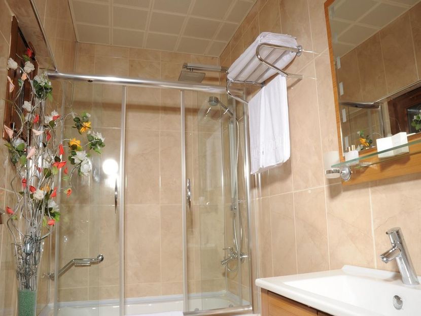 Alfa Hotel - 4