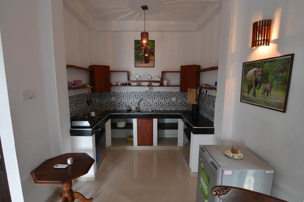 SEA VIEW DEEPAL VILLA IN UNAWATUANA - 15