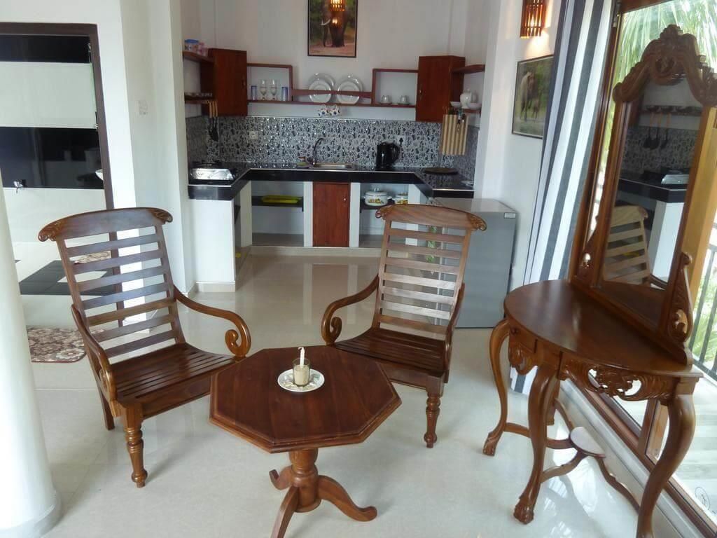 SEA VIEW DEEPAL VILLA IN UNAWATUANA - 10