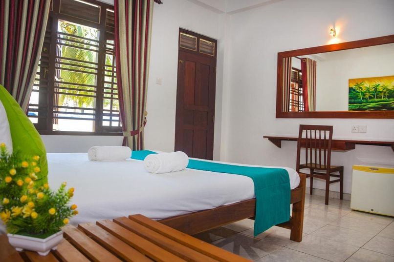 DI SICURO TOURIST INN GUESTHOUSE - 5