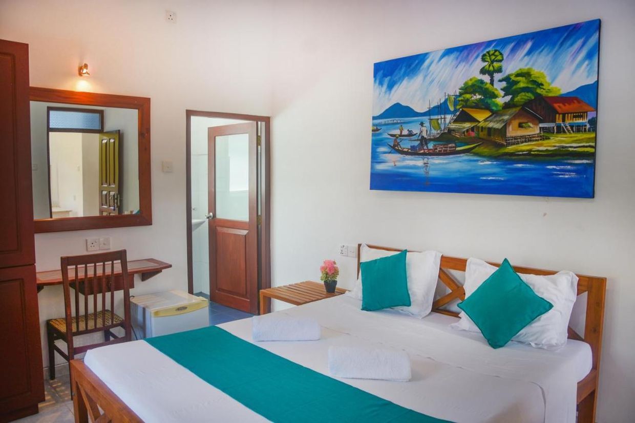 DI SICURO TOURIST INN GUESTHOUSE - 6