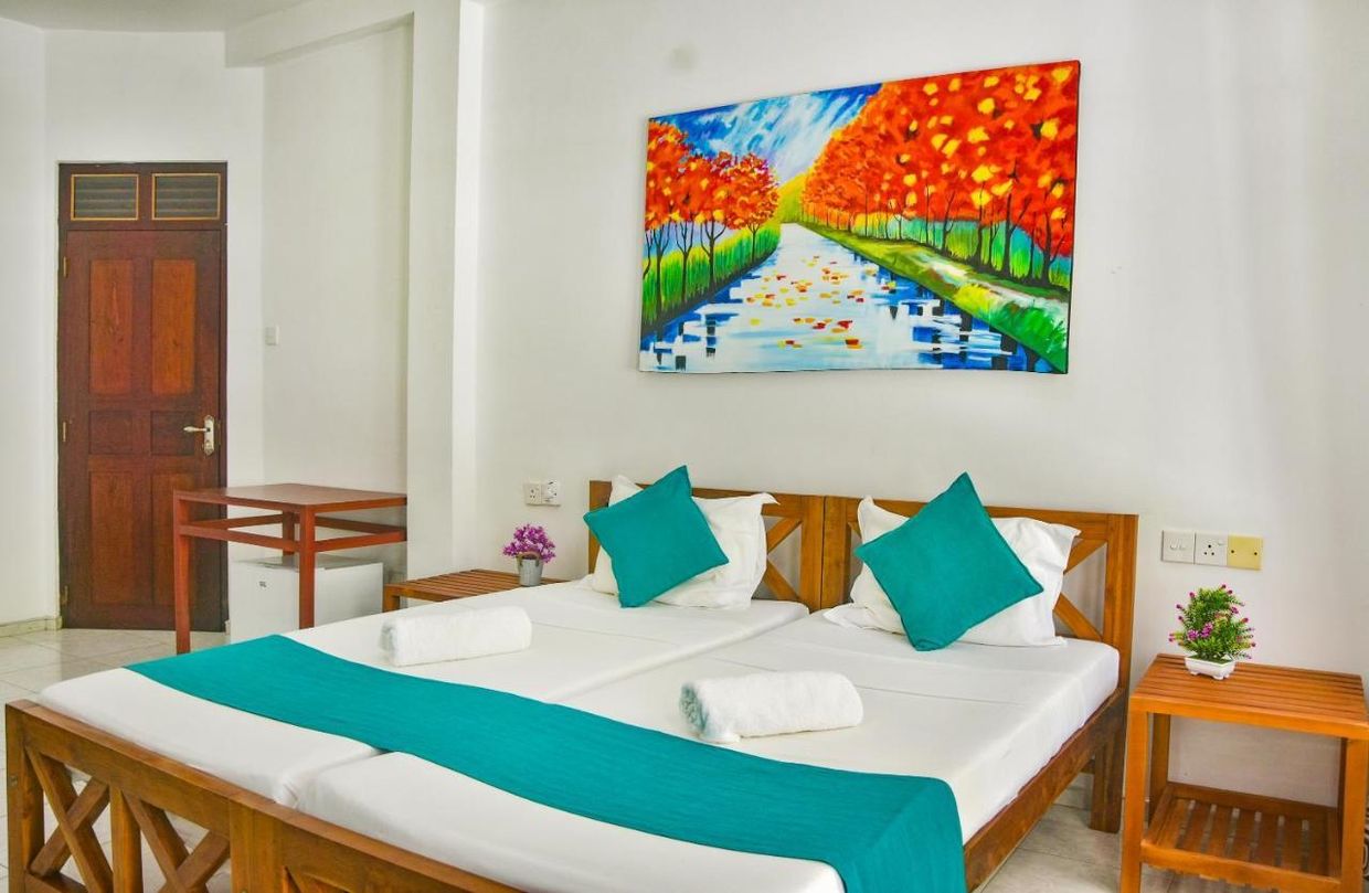 DI SICURO TOURIST INN GUESTHOUSE - 8