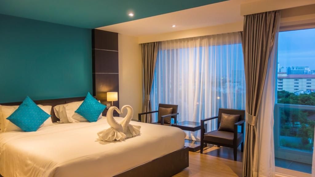 UNIQUE REGENCY HOTEL - 13