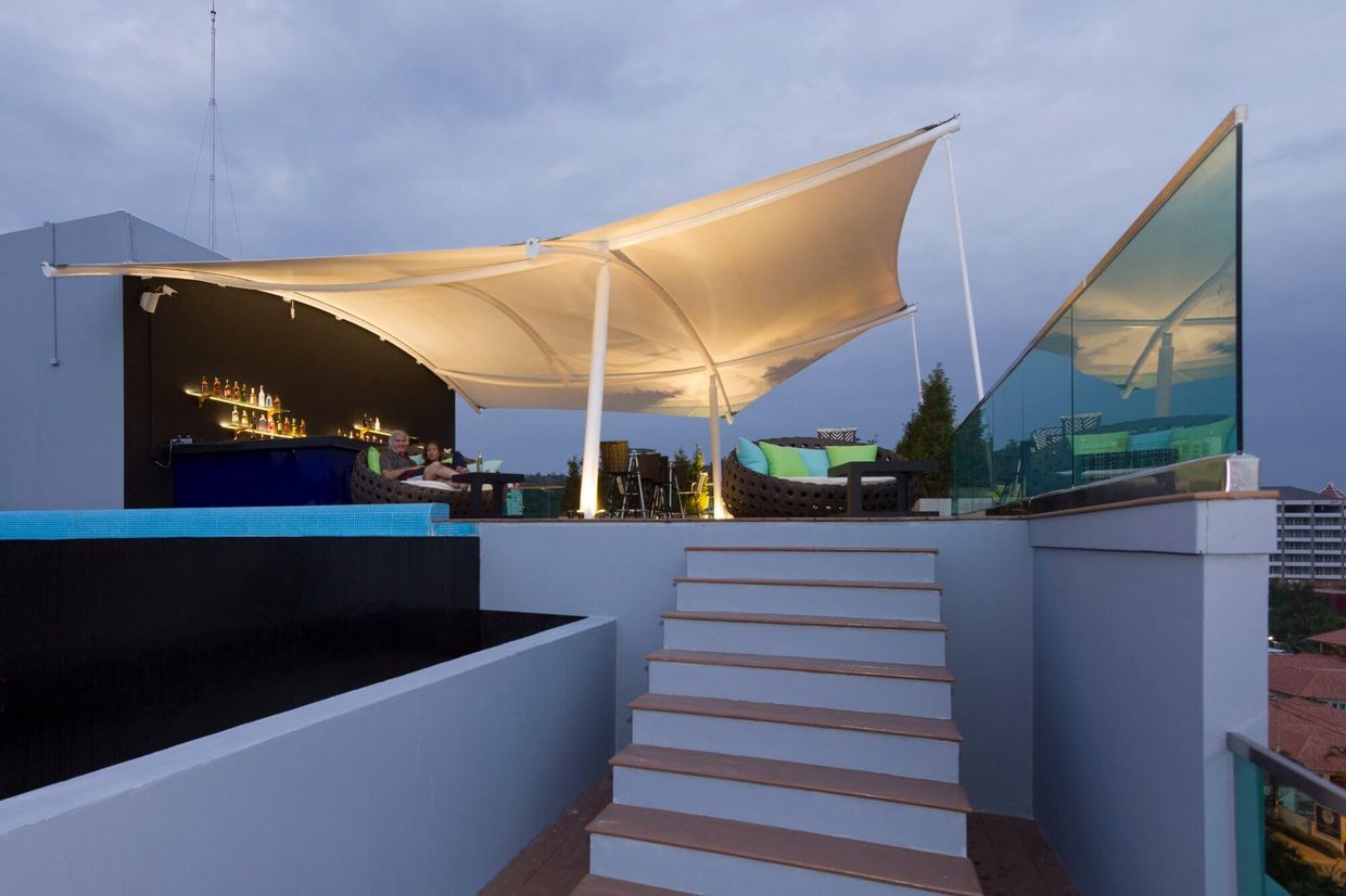 UNIQUE REGENCY HOTEL - 10