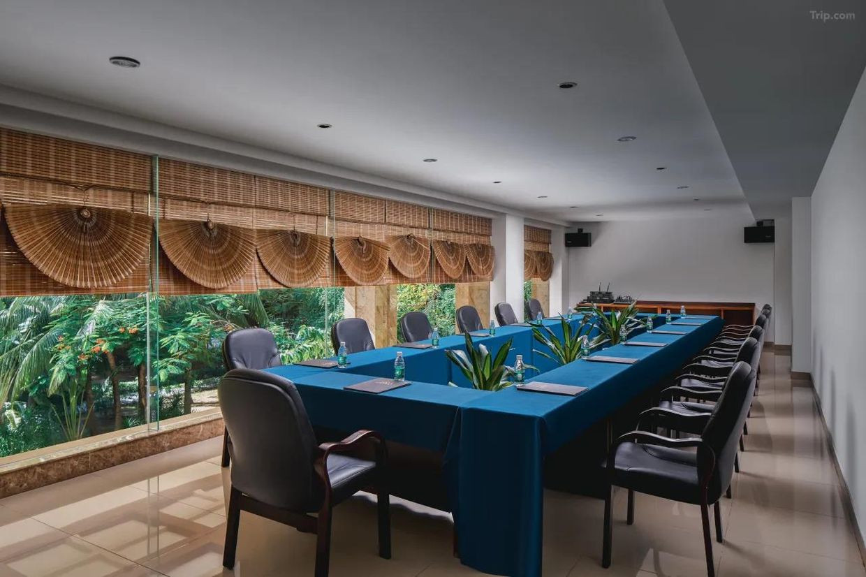 SANYA BAY ASGARD HOTEL - 19