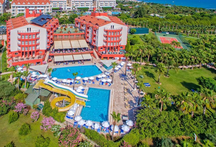 Royal Atlantis Beach - 1