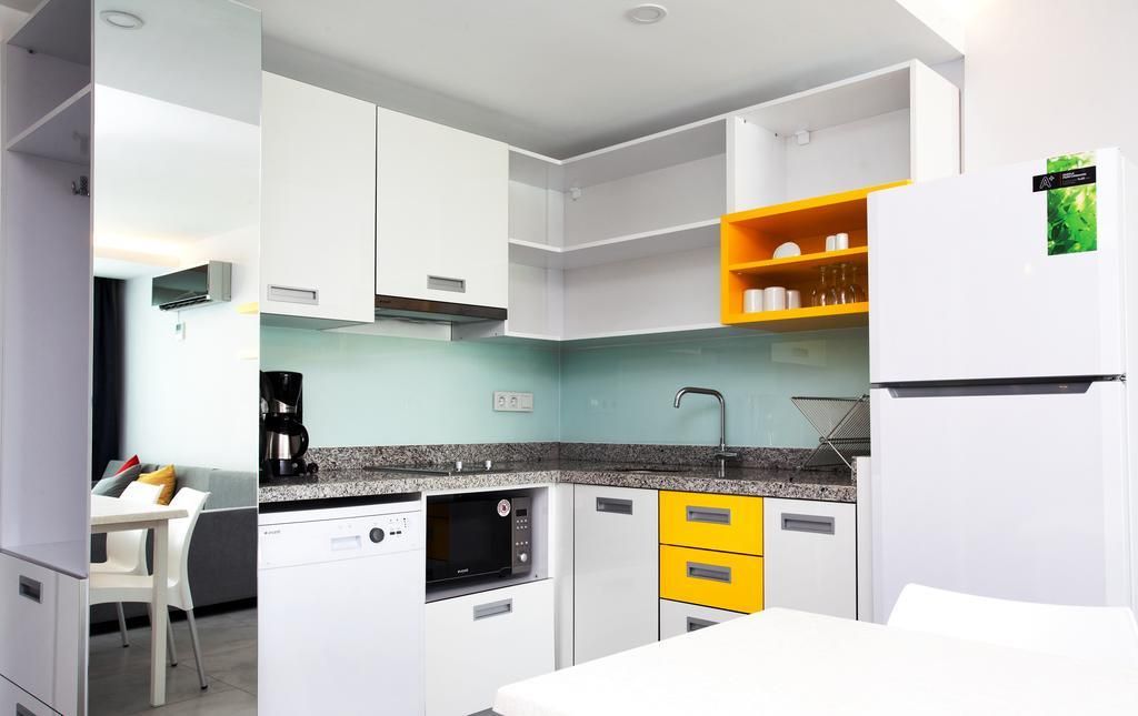 Green Garden Suites Hotel - 12
