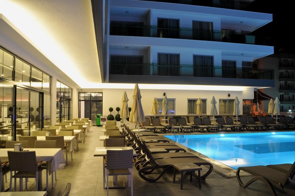 Green Garden Suites Hotel - 19
