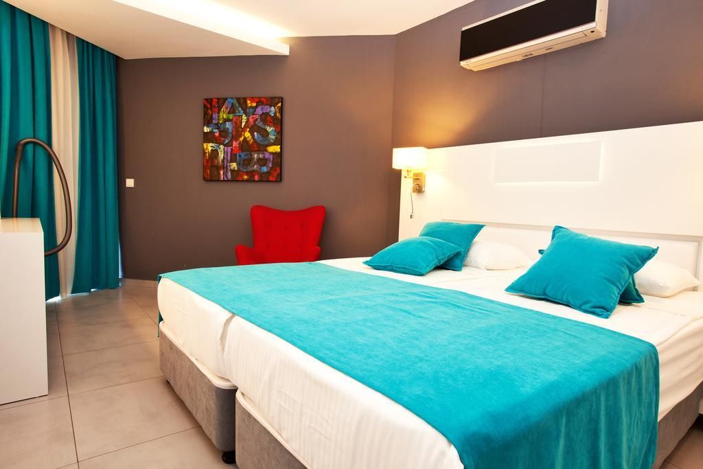 Green Garden Suites Hotel - 10