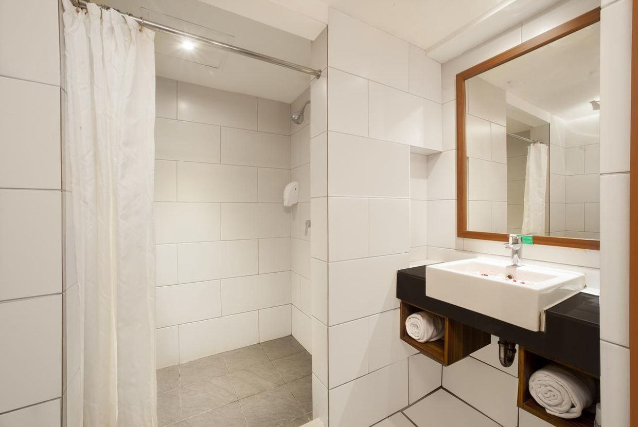 SWISS-BELEXPRESS KUTA - 25