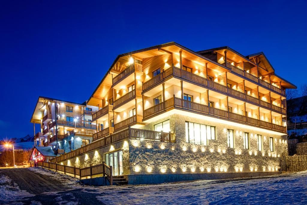 GUDAURI INN - 1