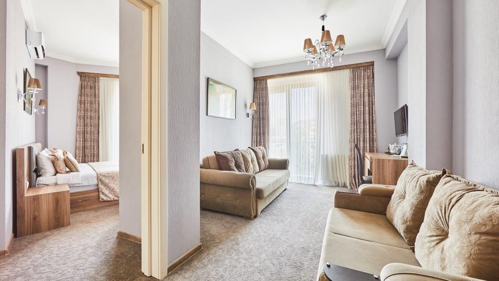 PUSHKINI HOTEL TBILISI - 7