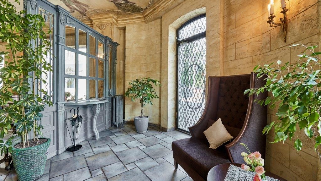 PUSHKINI HOTEL TBILISI - 10