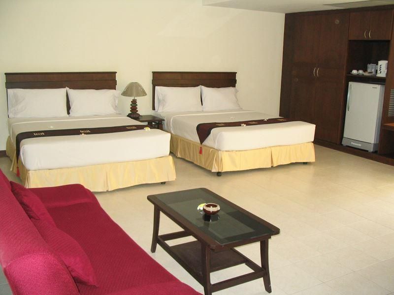 CROWN PATTAYA BEACH - 2