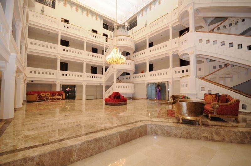 Crowne Plaza Old City - 2