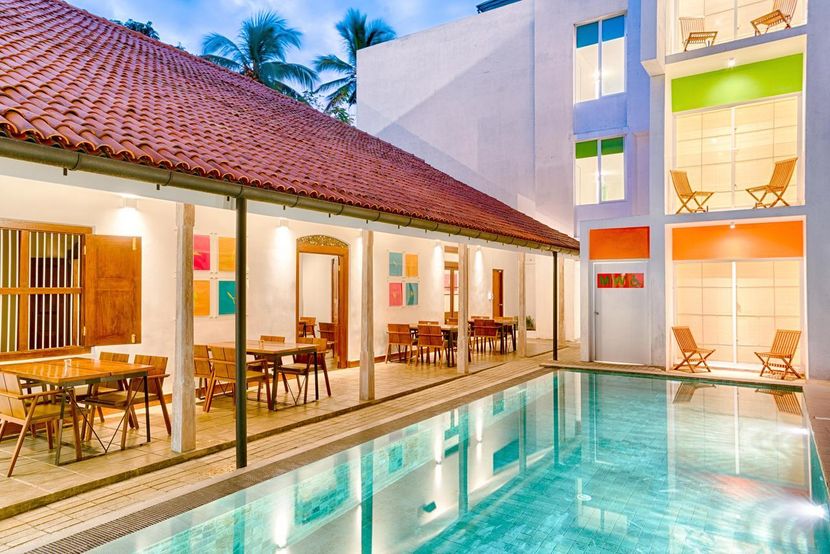 HOTEL J - 1