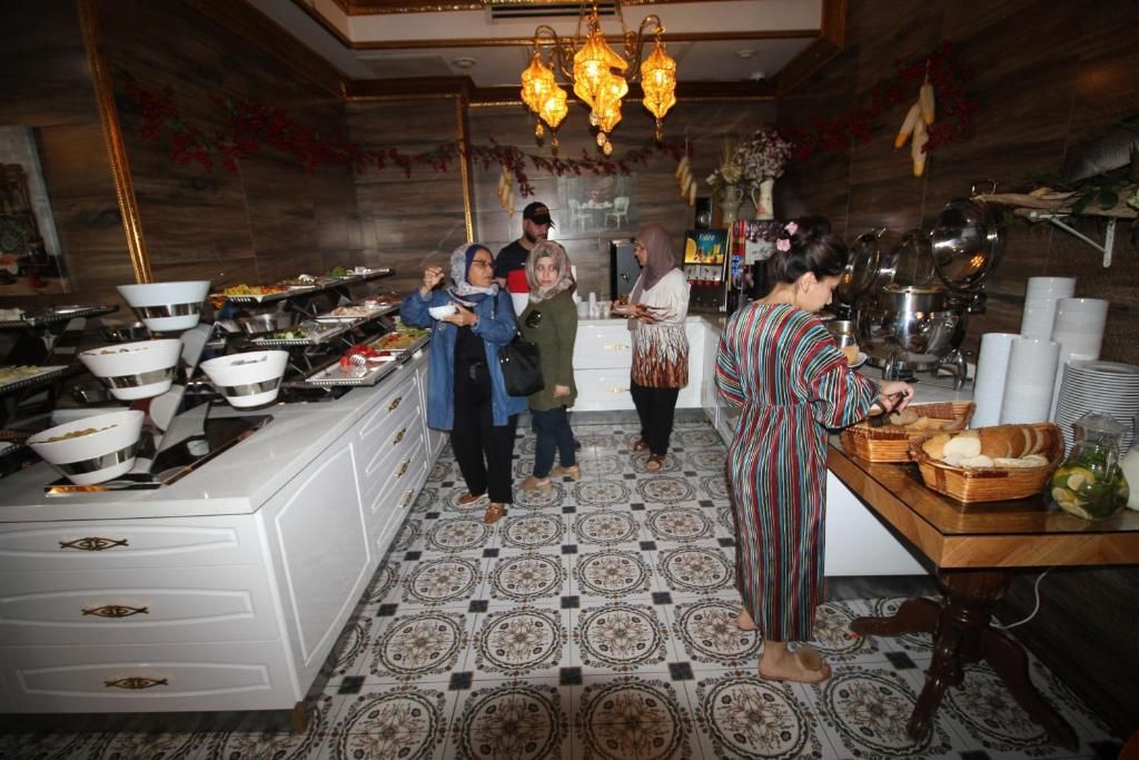 Blue Marmaray Hotel - 14