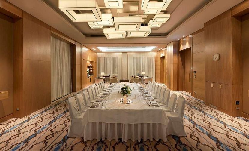 HYATT REGENCY - 4