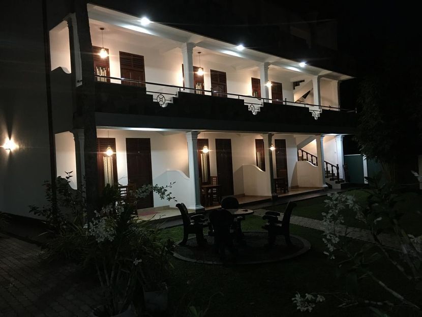VILLA DE WHITE SAMBUR - 2