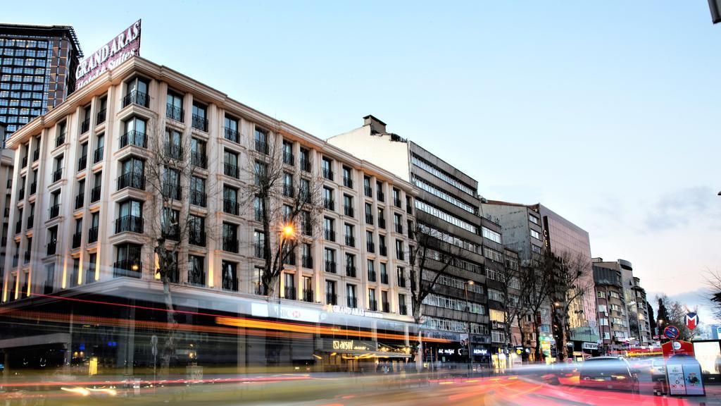 Grand Aras Hotel & Suites - 1