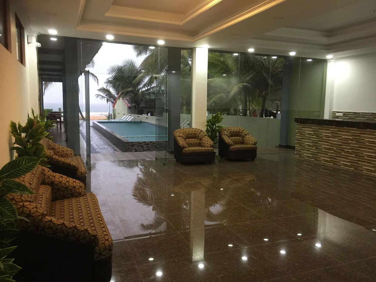 SERENADE BEACH HOTEL - 17