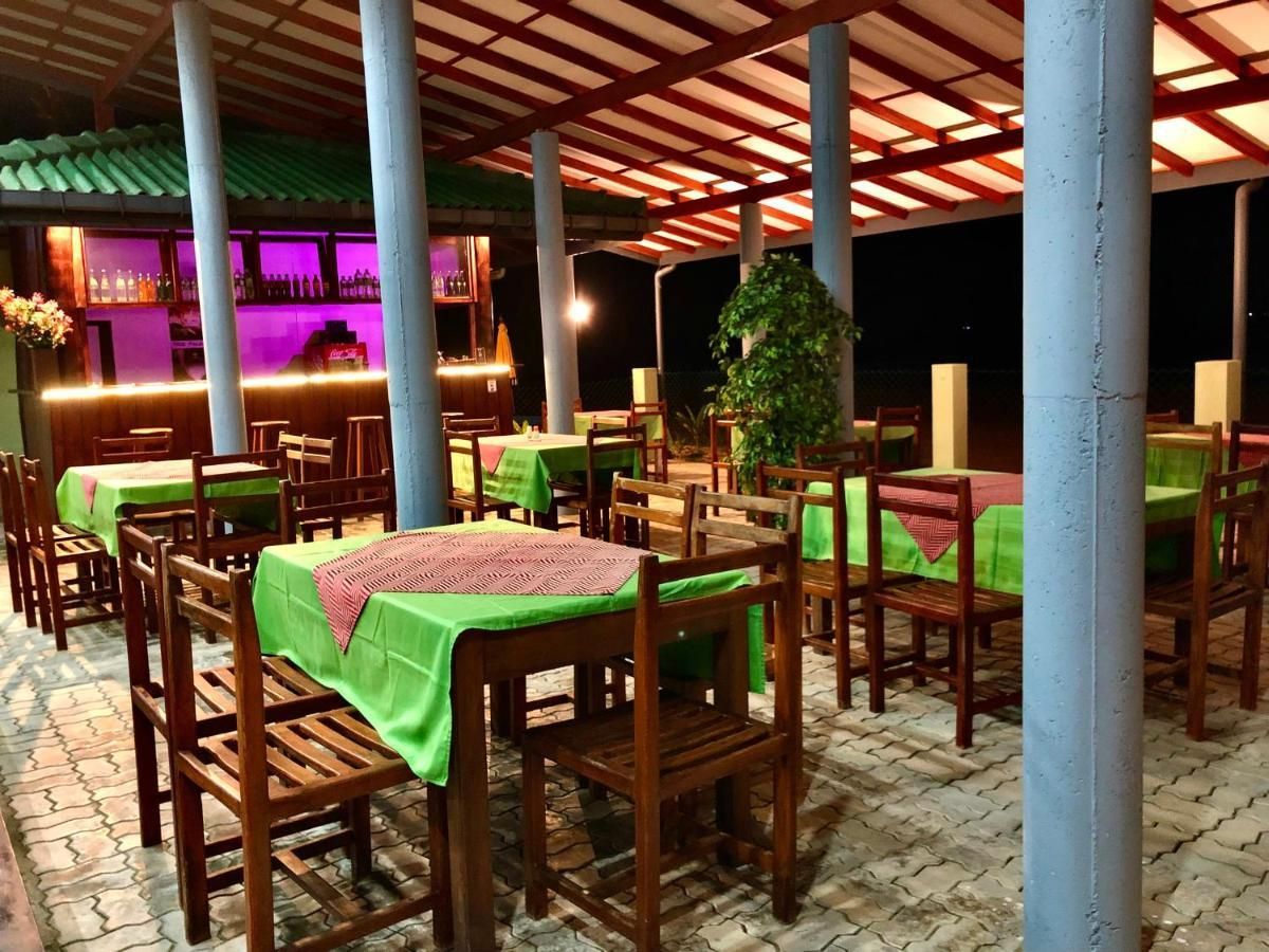 SERENADE BEACH HOTEL - 9