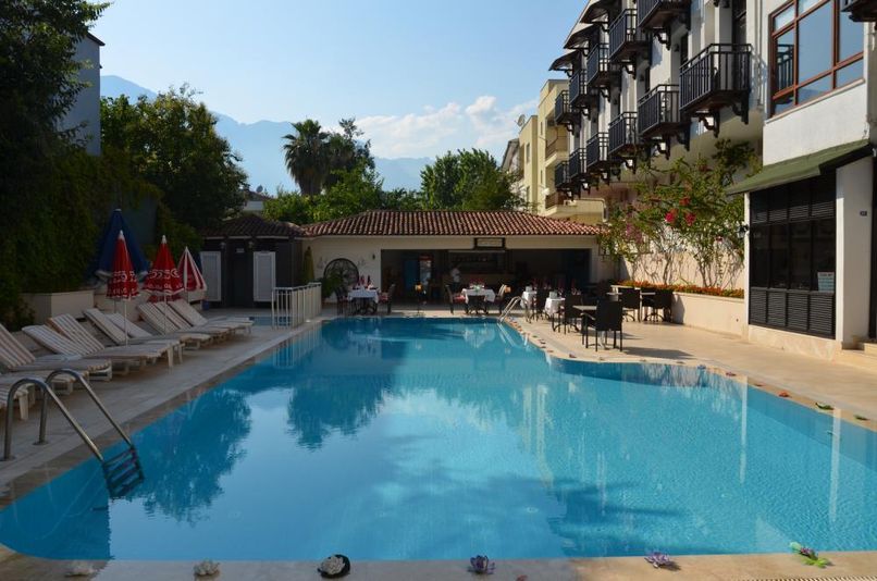 Melissa Moment Apart - 2