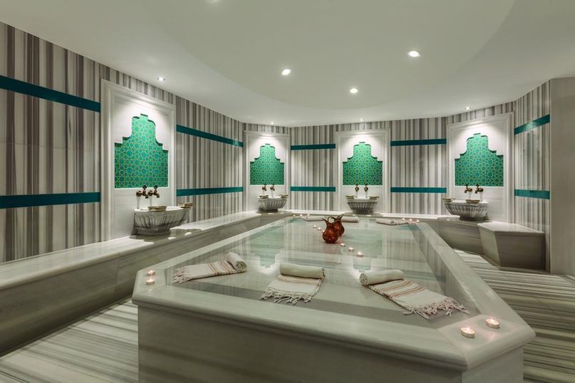 Ramada by Wyndham Istanbul Golden Horn - 2