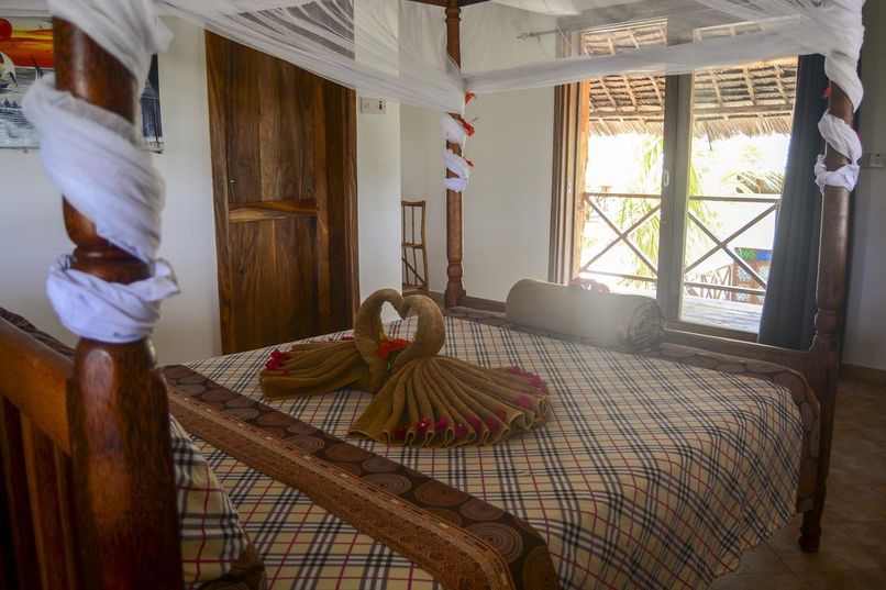 ALUNA BEACH LODGE - 4